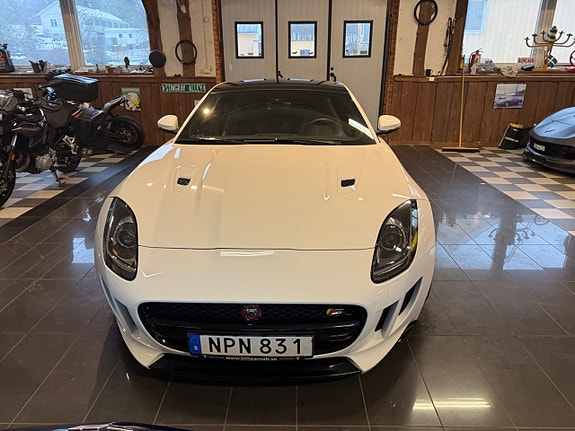 Jaguar F-TYPE 6 of 30