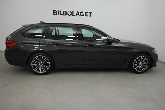 BMW 520d 4 of 5