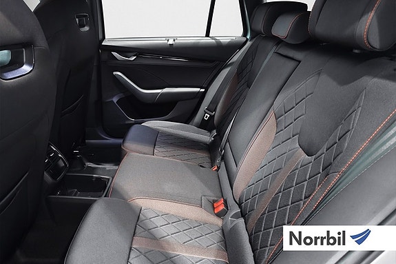 Skoda Octavia 12 of 21