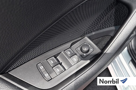 Skoda Octavia 14 of 21