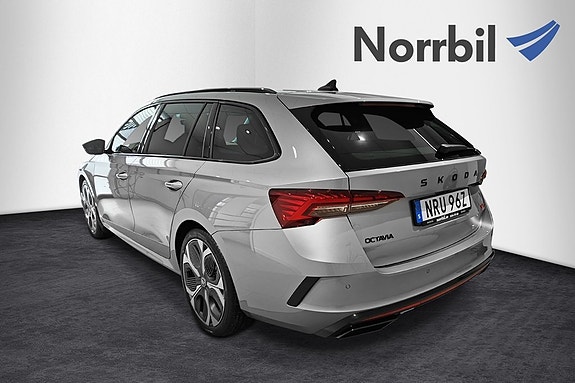 Skoda Octavia 3 of 5