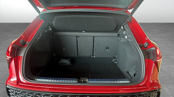 Audi Q3 13 of 14