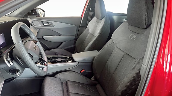 Audi Q3 8 of 14