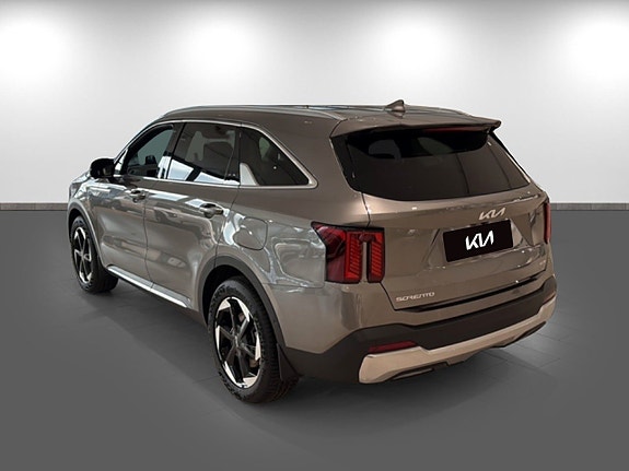Kia Sorento 6 of 20