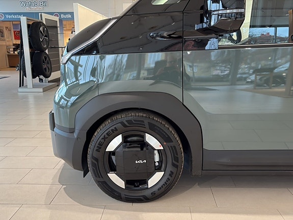 Kia PV5 15 of 19