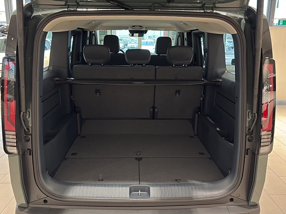 Kia PV5 14 of 19