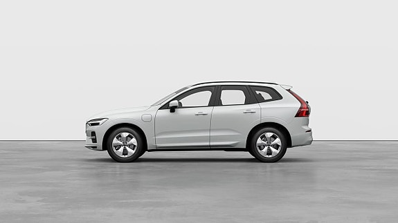Volvo XC60 2 of 5