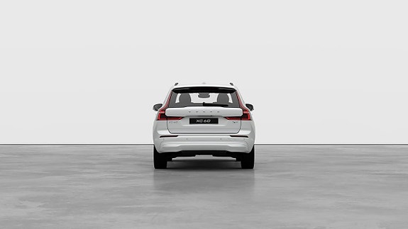 Volvo XC60 4 of 5
