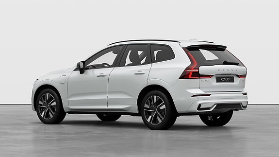 Volvo XC60 3 of 5