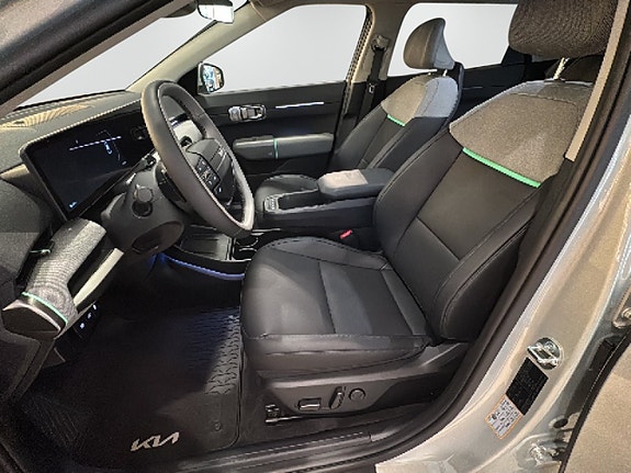 Kia EV4 8 of 27