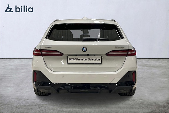 BMW 520d 4 of 5
