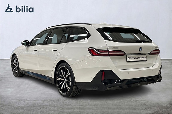 BMW 520d 2 of 5