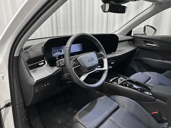 Audi Q3 9 of 16