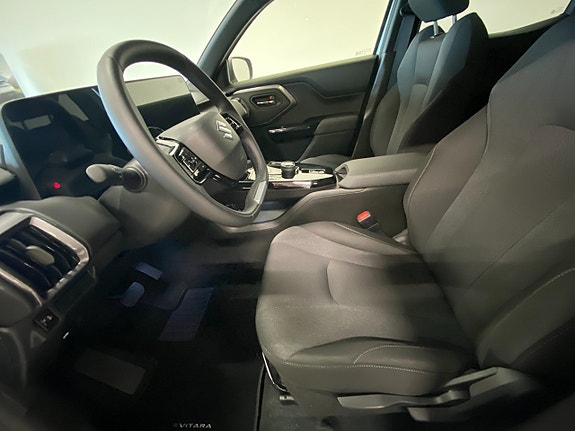 Suzuki eVitara 6 of 19