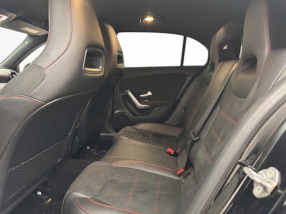 Mercedes-Benz A180 13 of 26
