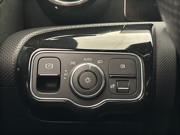 Mercedes-Benz A180 22 of 26