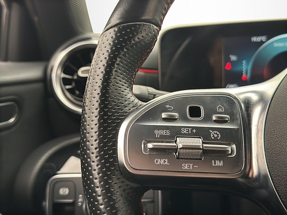 Mercedes-Benz A180 14 of 26