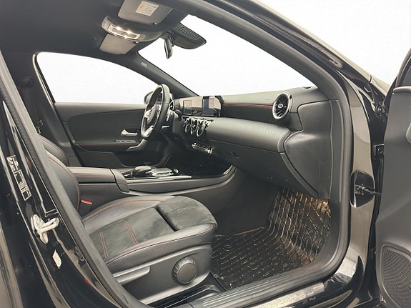 Mercedes-Benz A180 9 of 26