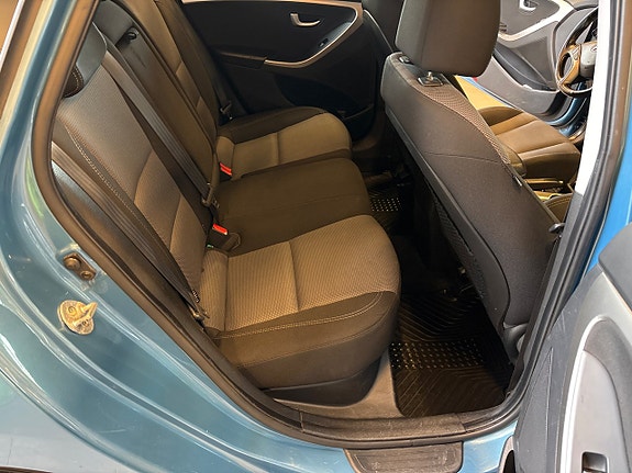Hyundai i30 8 of 8