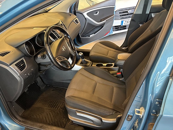 Hyundai i30 5 of 5