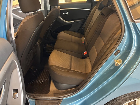 Hyundai i30 6 of 8