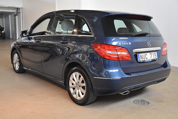 Mercedes-Benz B180 4 of 5