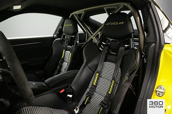 Porsche 911 GT3 RS 16 of 19