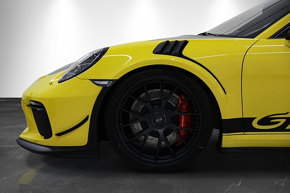 Porsche 911 GT3 RS 8 of 19