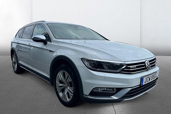 Volkswagen Passat Alltrack 4 of 5