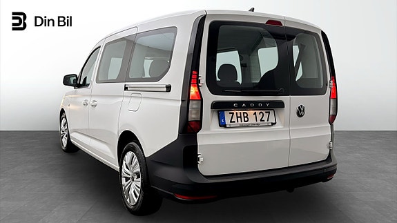 Volkswagen Caddy Maxi 3 of 5