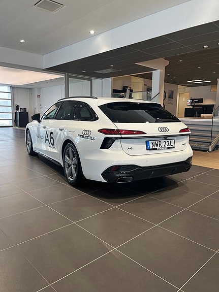 Audi A6 4 of 10