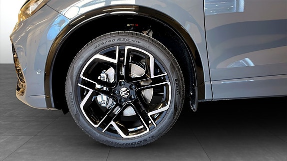 Volkswagen Tiguan 6 of 13