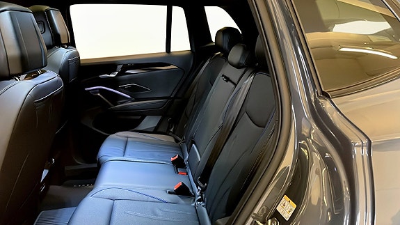 Volkswagen Tiguan 12 of 13