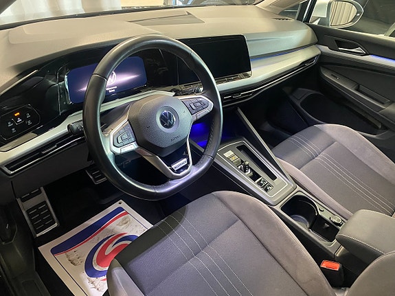 Volkswagen Golf Alltrack 11 of 21