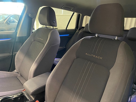 Volkswagen Golf Alltrack 10 of 21