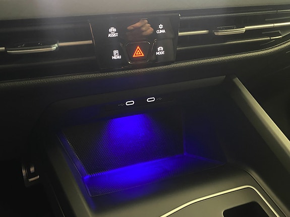 Volkswagen Golf Alltrack 16 of 21