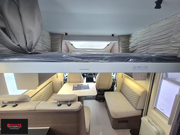 Adria Matrix Supreme 670 SL 11 of 15