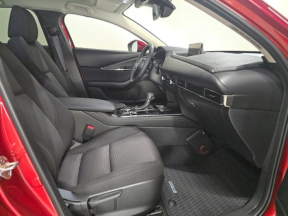 Mazda CX-30 7 of 12