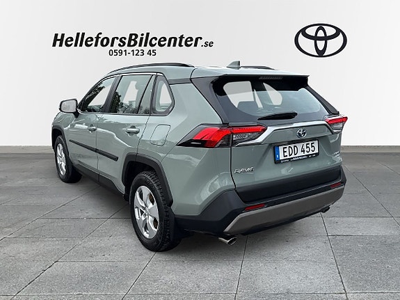 Toyota RAV4 2 of 5