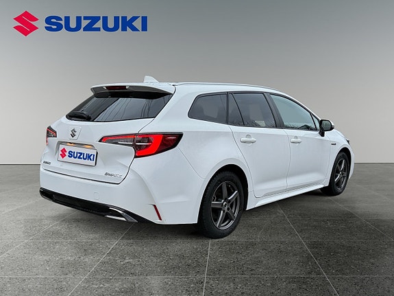 Suzuki Swace 5 of 5