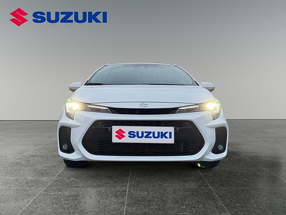 Suzuki Swace 8 of 13