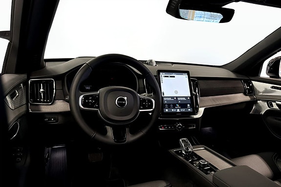 Volvo XC90 5 of 5