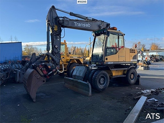 Hjulgrävare Volvo EW160C med rotor och grävsystem (VIDEO)