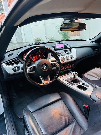 BMW Z4 2 of 5