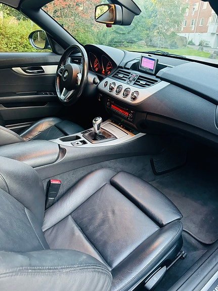 BMW Z4 4 of 5