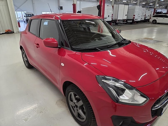 Suzuki Swift 3 of 10