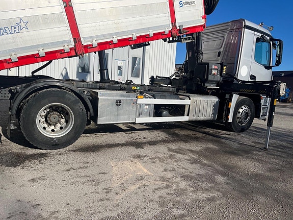 Mercedes-Benz Arocs Kran och tipp 18 of 18