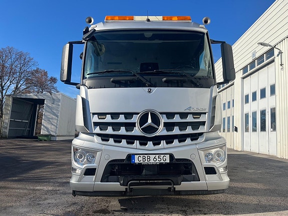Mercedes-Benz Arocs Kran och tipp 3 of 18