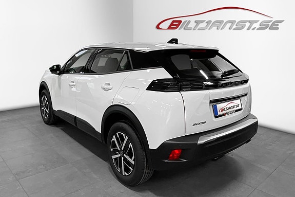 Peugeot 2008 3 of 5