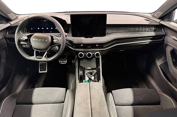 Skoda Superb 7 of 15